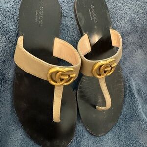 Gucci Beige Leather GG Thong Sandals with Gold Hardware